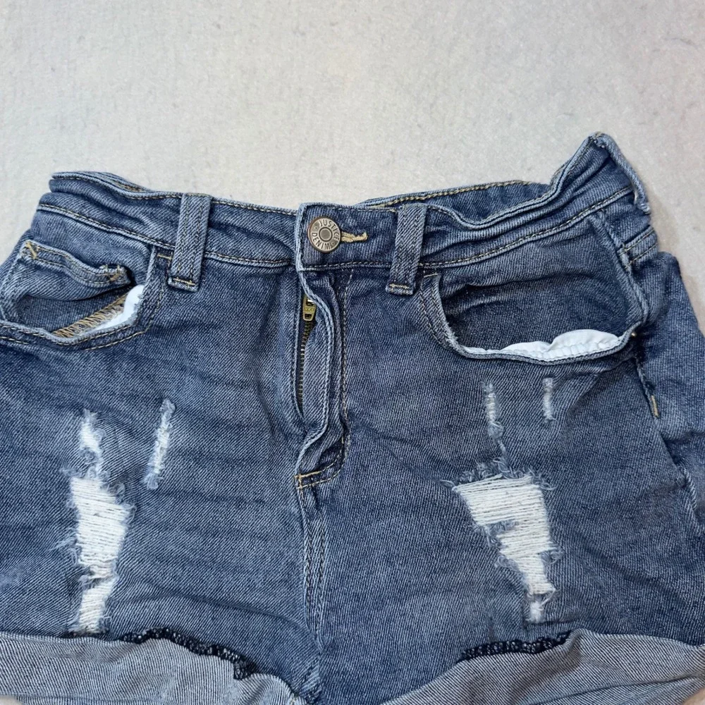 Justice Girl Distressed Denim Jean Shorts Medium Wash Size 16 Rolled Cuff 609885